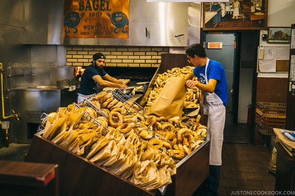 St-Viateur Bagel Shop - Montreal Travel Guide | www.justonecookbook.com