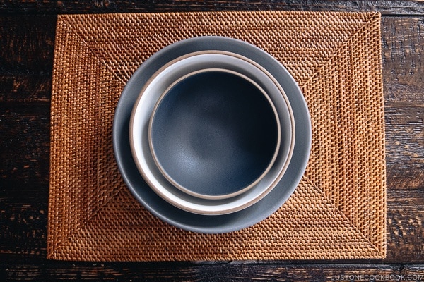 https://www.justonecookbook.com/wp-content/uploads/2018/10/Tableware-2.jpg