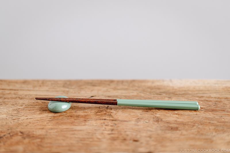 https://www.justonecookbook.com/wp-content/uploads/2018/10/Tableware-Chopsticks.jpg