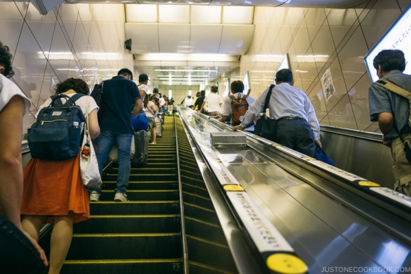 escalator at Kōrakuen Station - Tokyo Dome City | www.justonecookbook.com