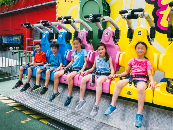 children on bunbun ride - Tokyo Dome City | www.justonecookbook.com