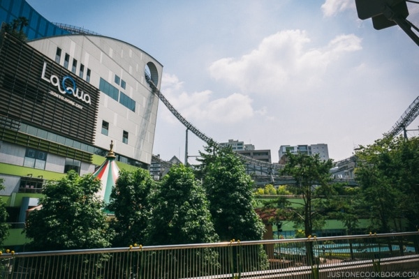 roller coaster going through LaQua - Tokyo Dome City | www.justonecookbook.com