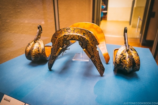 horse saddle and stirrups - Tokyo National Museum Guide | www.justonecookbook.com