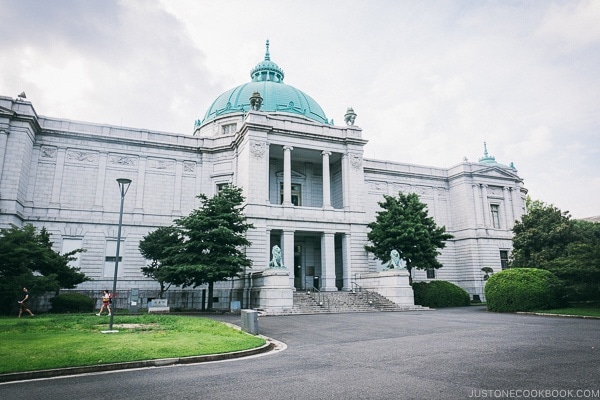 The Gallery of Horyuji Treasures - Tokyo National Museum Guide | www.justonecookbook.com