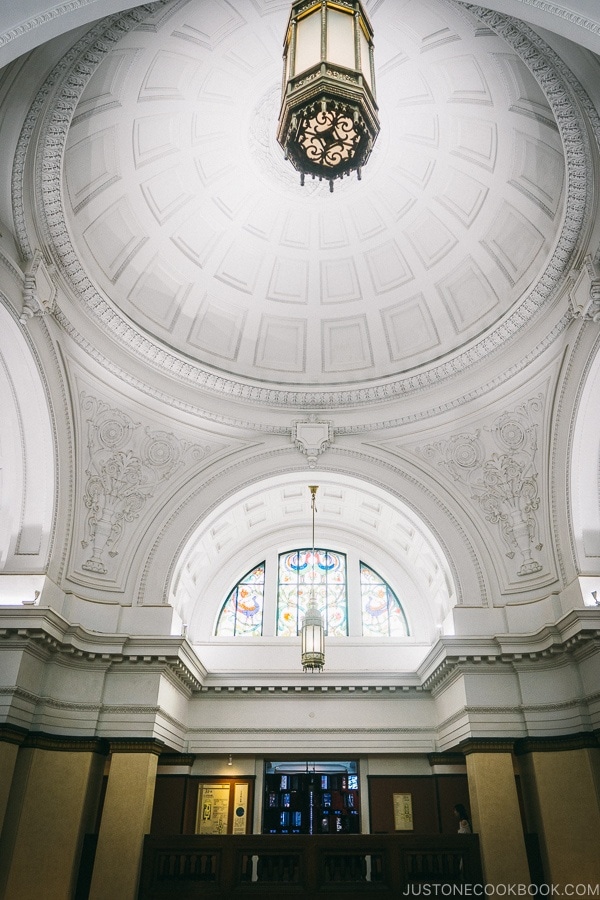 interior dome - Tokyo National Museum of Nature and Science Guide | www.justonecookbook.com