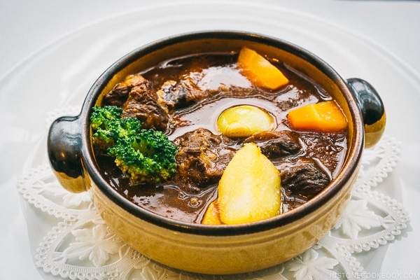 beef stew at Ueno Seiyoken restaurant - Tokyo Ueno Travel Guide | www.justonecookbook.com