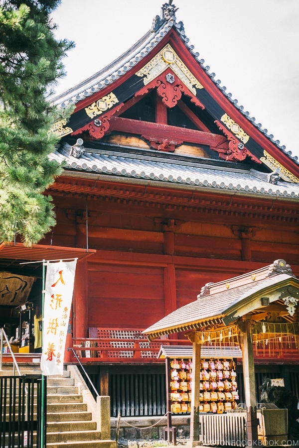 Kiyomizu Kannon-dō - Tokyo Ueno Travel Guide | www.justonecookbook.com