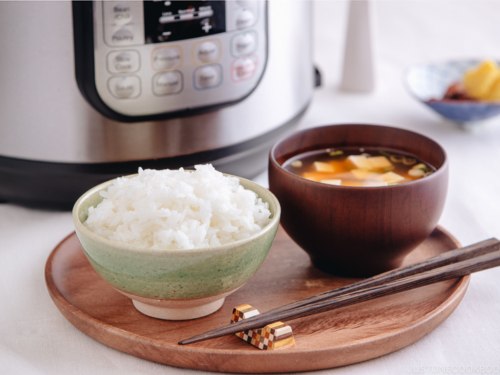 Low Carb Rice Cooker Small, 3 Cup Uncook Rice Cooker with Steamer, Delay  Timer, Auto Keep Warm, Rice/Sushi/Cake/Vegetable, Black