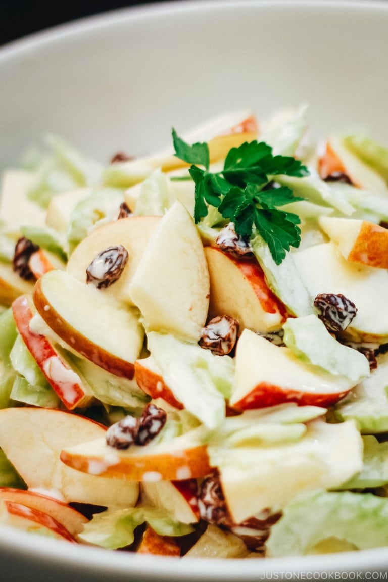 Japanese Apple Salad りんごのサラダ • Just One Cookbook