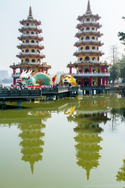 tiger and dragon pagoda Kaohsiung | www.justonecookbook.com