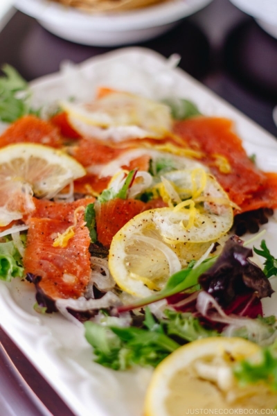 Smoked Salmon Salad with Lemon Vinaigrette | www.justonecookbook.com