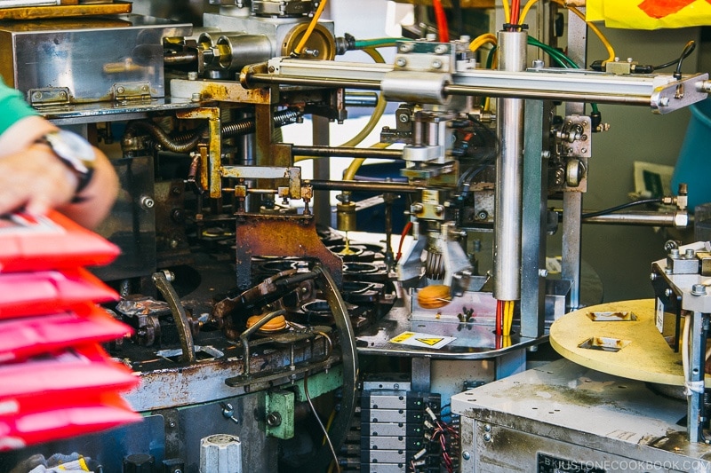 Ningyōyaki machine - Tokyo Asakusa Travel Guide | www.justonecookbook.com