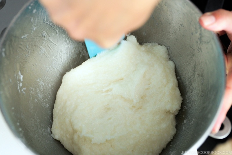 How to Make Mochi with a Stand Mixer 17-2