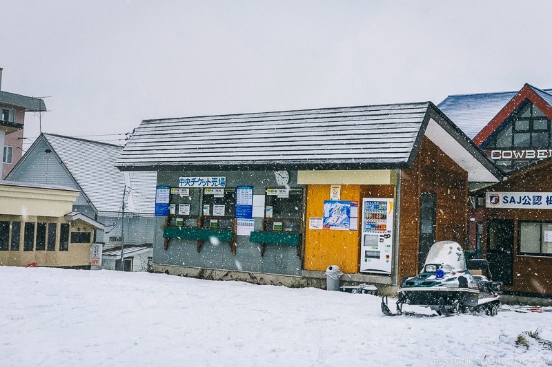 Tsugaike Ski Resort ticket booth - Hakuba Travel and Ski Guide | www.justonecookbook.com