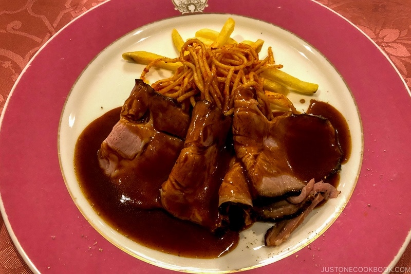 roast beef entree at Resort inn Marion Shinano - Hakuba Travel and Ski Guide | www.justonecookbook.com