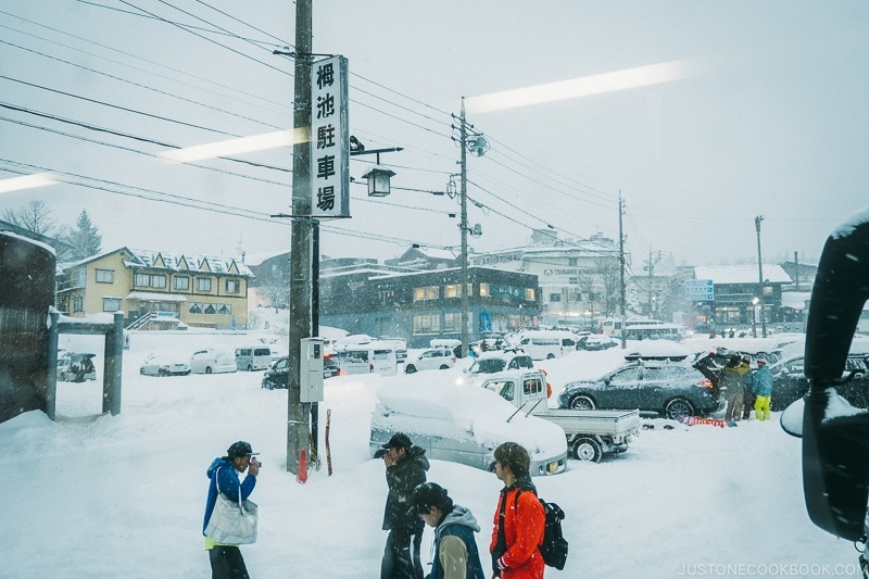 Tsugaike Bus Parking Lot - Hakuba Travel and Ski Guide | www.justonecookbook.com