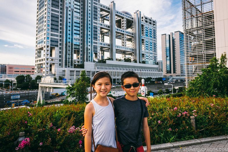 children in front Fuji Television building - Tokyo Odaiba Travel Guide | www.justonecookbook.com