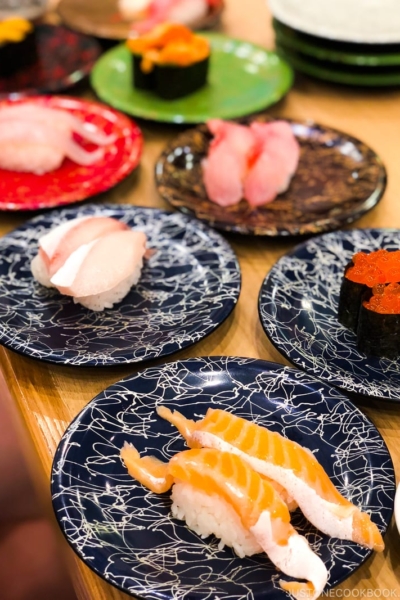 sushi at Toppi Sushi Venus Fort - Tokyo Odaiba Travel Guide | www.justonecookbook.com