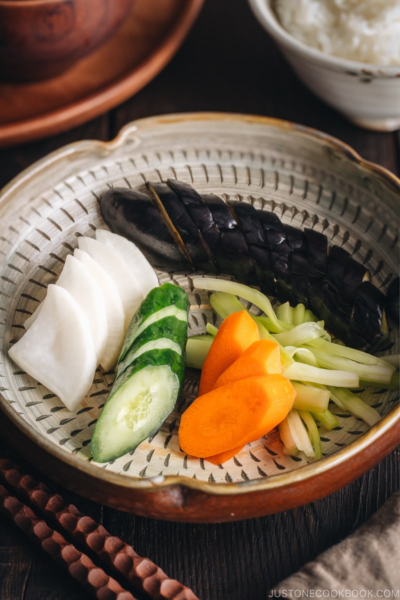 Tsukemono served in Japanese ceramic.