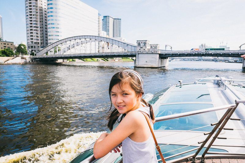 child on the roof deck of Tokyo Cruise HOTALUNA near Kachidoki Bridge - Tokyo Cruise | www.justonecookbook.com