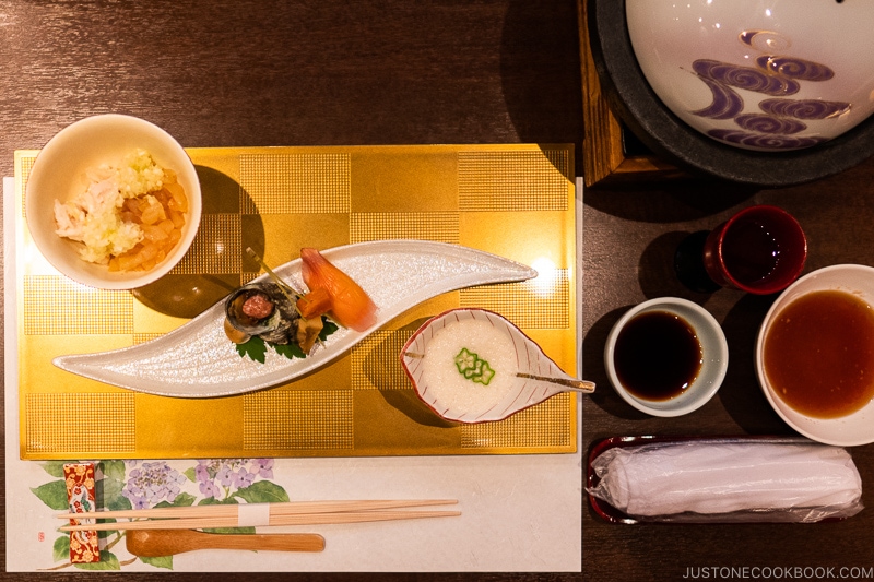 Japanese Dining Etiquette Guide Oshibori