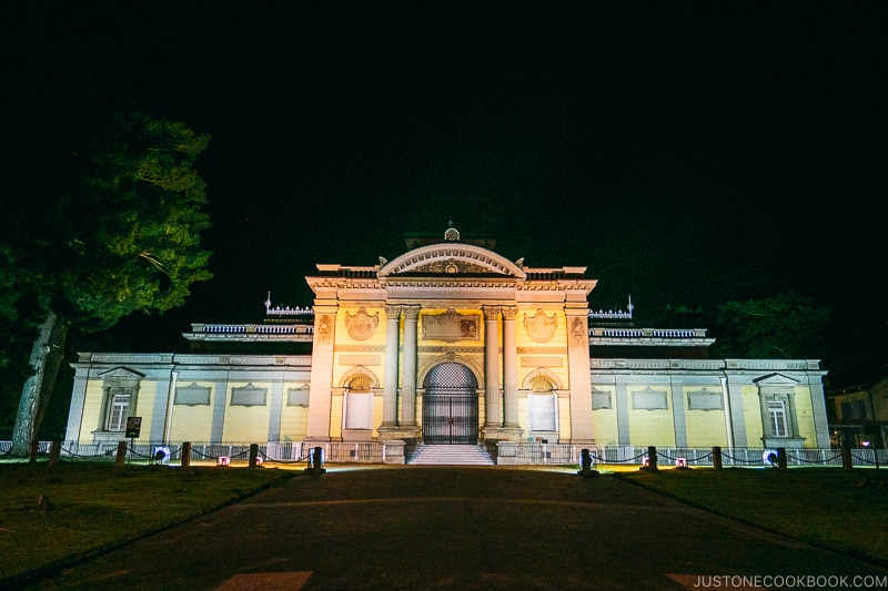 Nara National Museum - Nara Guide: Things to do in Nara | www.justonecookbook.com