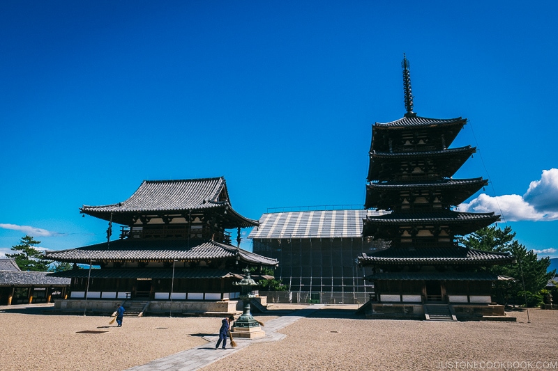 Kondo (Main Hall) and Five-storied Pagoda at Horyuji - Nara Guide: Historical Nara Temples and Shrine | www.justonecookbook.com