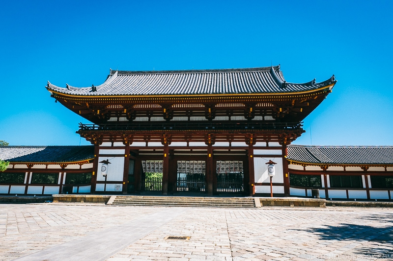 chumon gate - Nara Guide: Todaiji | www.justonecookbook.com