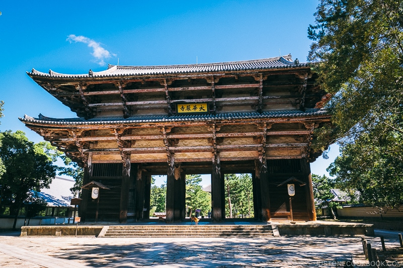 Nandaimon Great South Gate - Nara Guide: Todaiji | www.justonecookbook.com