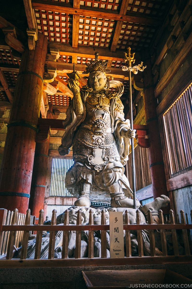 Tamonten statue inside Daibutsuden - Nara Guide: Todaiji | www.justonecookbook.com