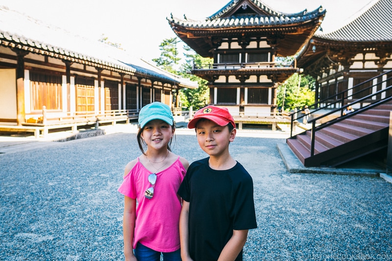 children in front of Koro at Toshodaiji - Nara Guide: Historical Nara Temples and Shrine | www.justonecookbook.com