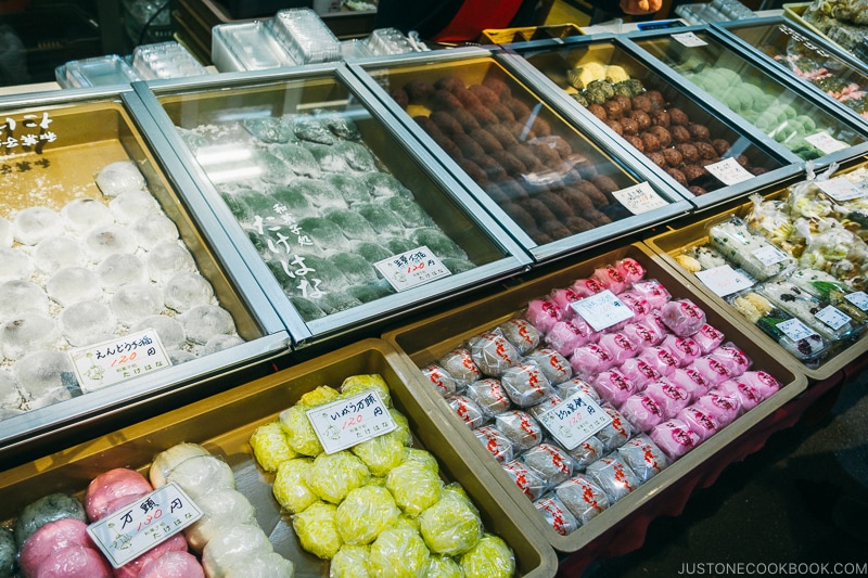 Wagashi and the History of Japanese Confectioneries | Easy Japanese Recipes at JustOneCookbook.com