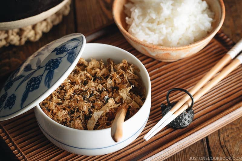 Homemade Japanese rice seasoning, Furikake, in a Japanese blue and white ceramic bowl.