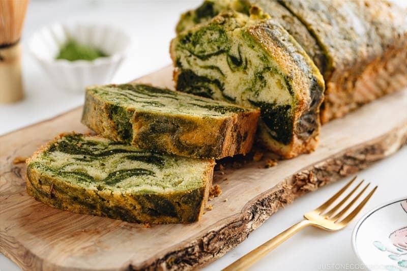 Matcha Marble Pound Cake ?????????????