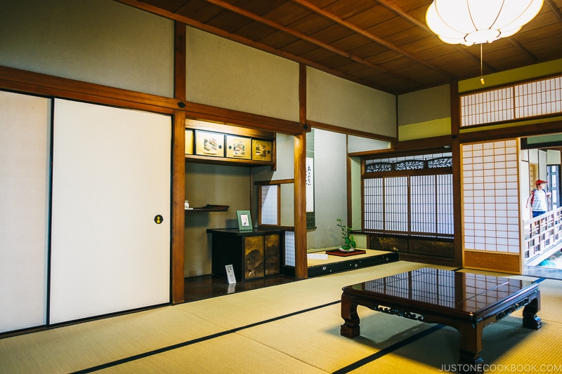 Living room inside Koshinoie - Nara Guide: Things to do in Nara | www.justonecookbook.com