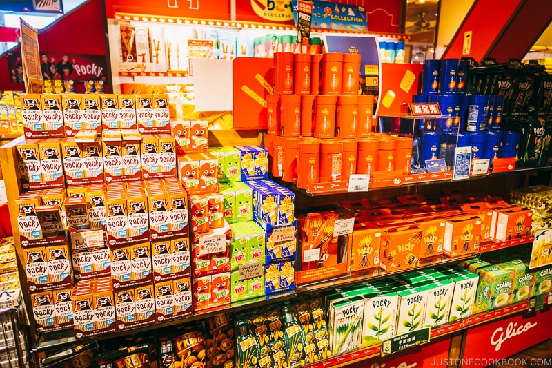 various type of Pocky products on display