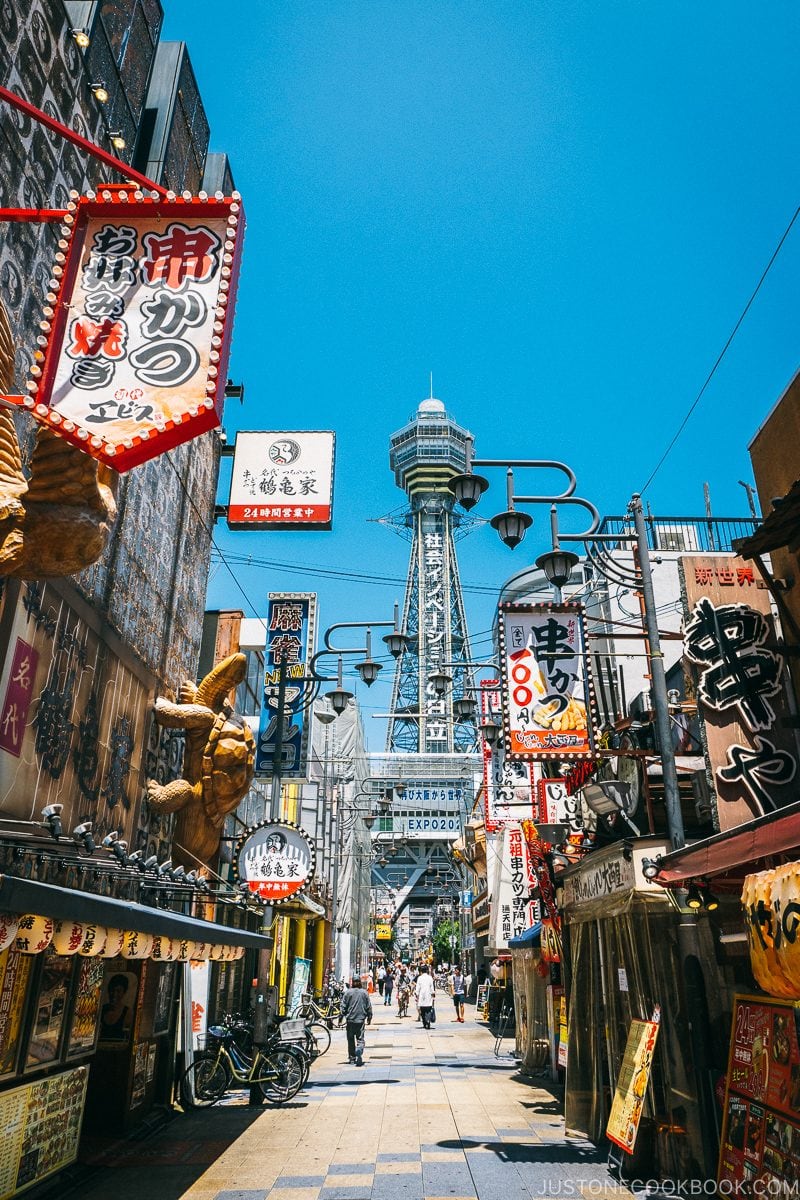 Tsutenkaku Tower from Shinsekai - Osaka Guide: Tsutenkaku and Shinsekai District | www.justonecookbook.com