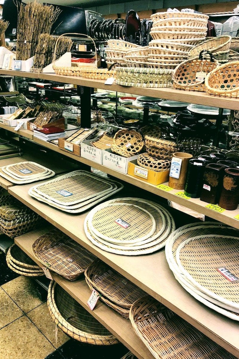 Wooden plates and baskets - Osaka Guide: Kuromon Ichiba Market and Kitchenware Street | www.justonecookbook.com