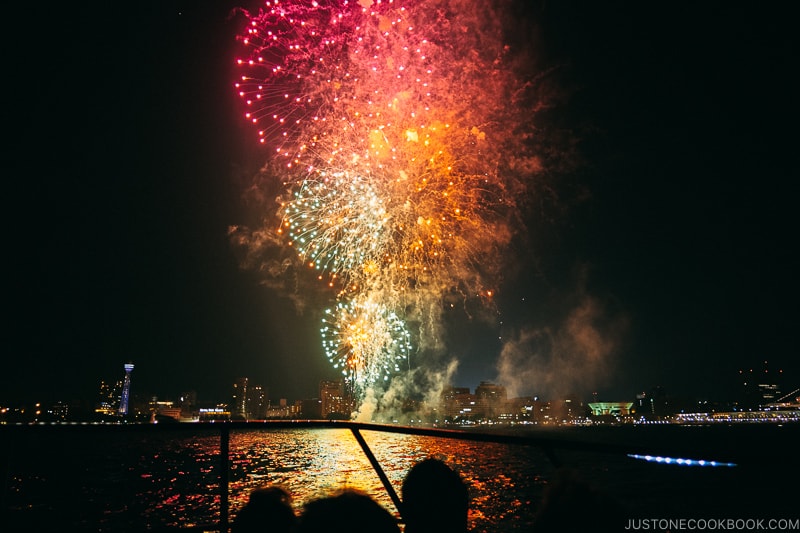 view of fireworks at Yokohama Sparkling Twilight fireworks festival from a boat - Japan's Fireworks Hanabi | www.justonecookbook.com