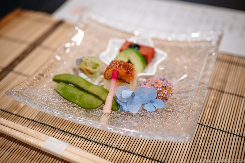 https://www.justonecookbook.com/wp-content/uploads/2019/06/Kaiseki-Ryori-1190626.jpg