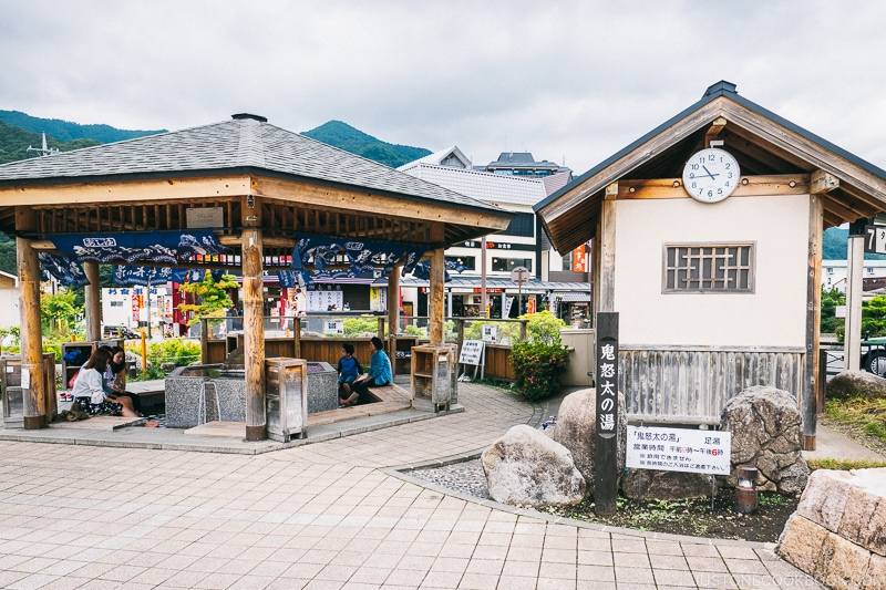 free footbath at Kinugawa Onsen station - Nikko Travel Guide : Kinugawa Onsen | www.justonecookbook.com