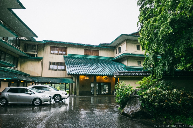 the front entrance at Hoshino Resorts KAI Nikko - Things to do around Lake Chuzenji | www.justonecookbook.com