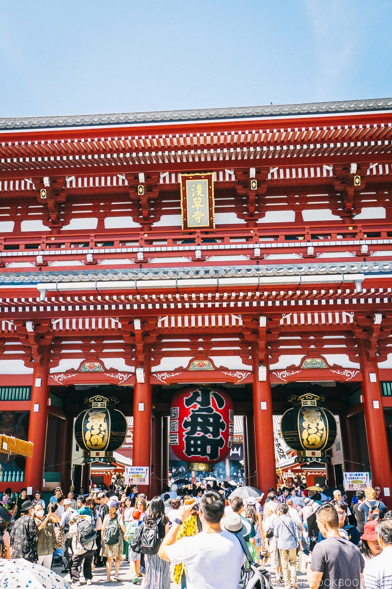 Sensoji Temple at Asakusa - Insiders' Guide for For First Time Visitors to Japan | www.justonecookbook.com