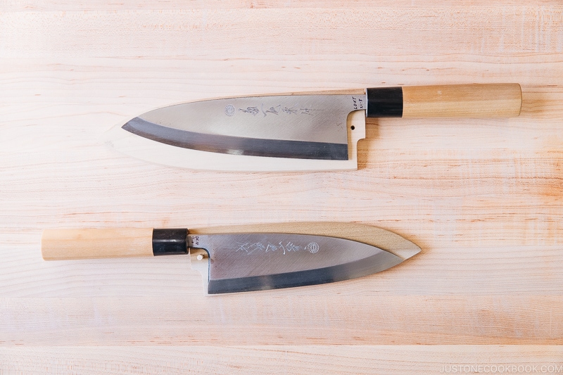 Deba boucho - Your Guide to Japanese Knives | www.justonecookbook.com