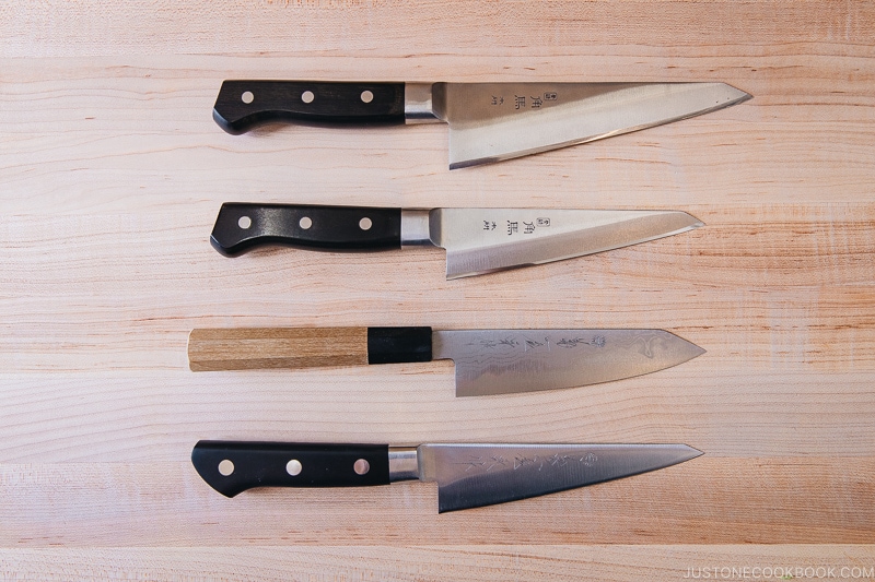 Honekiri bouchou - Your Guide to Japanese Knives | www.justonecookbook.com