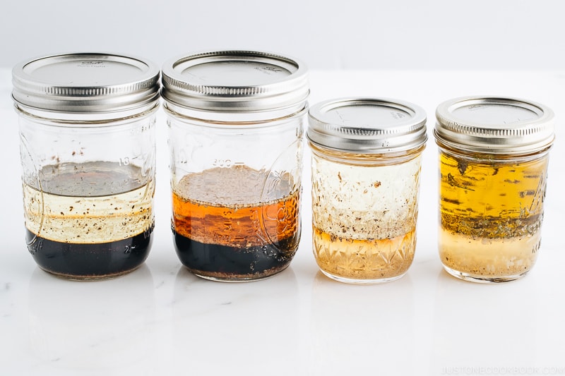 4 Japanese salad dressings in mason jars.