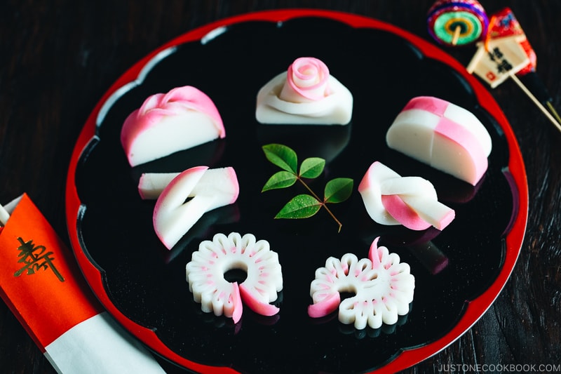 kamaboko cut into decorative patterns - Make Fish Cakes at Suzuhiro Kamaboko Museum | www.justonecookbook.com