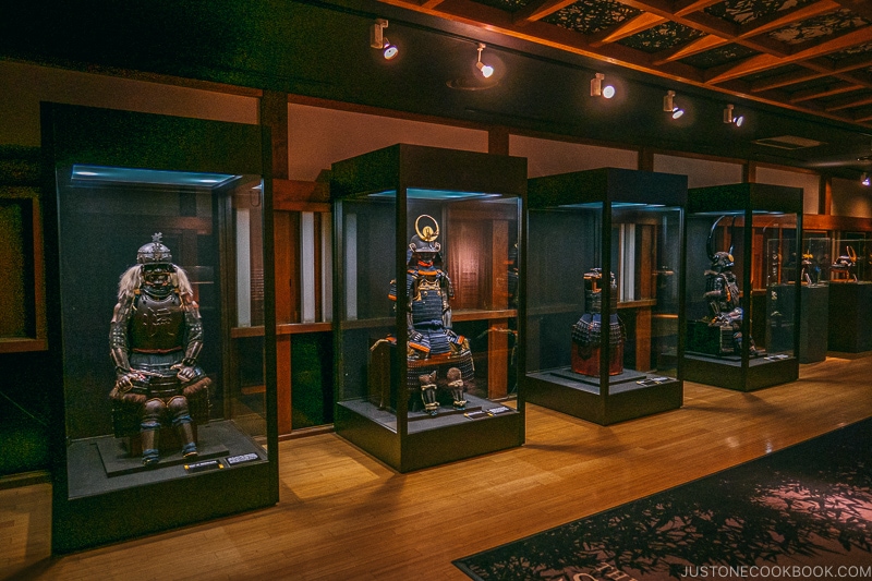 Armor and kabuto (helmet) on display - Odawara Castle Guide | www.justonecookbook.com 