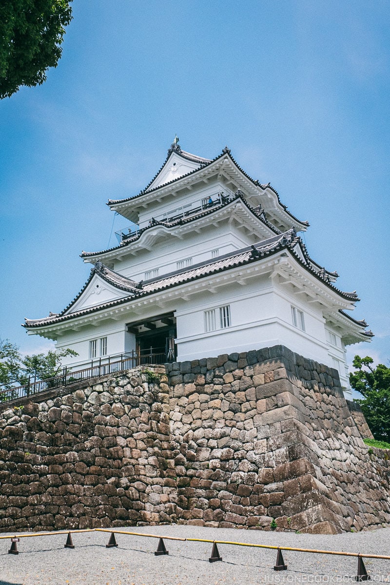 exterior of Odawara Castle - Odawara Castle Guide | www.justonecookbook.com 