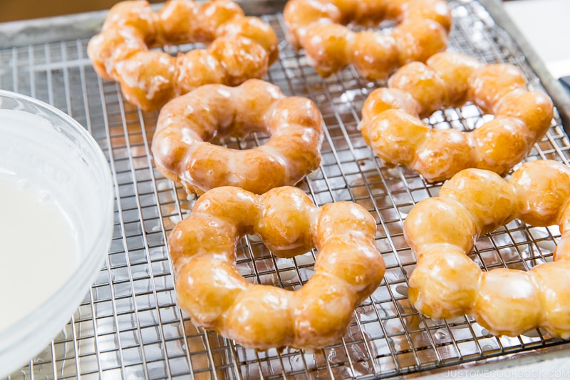 Pon de Ring Donut Recipe ポンデリング • Just One Cookbook